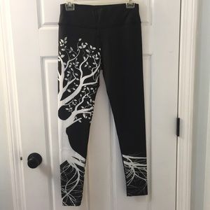 Tree print leggings
